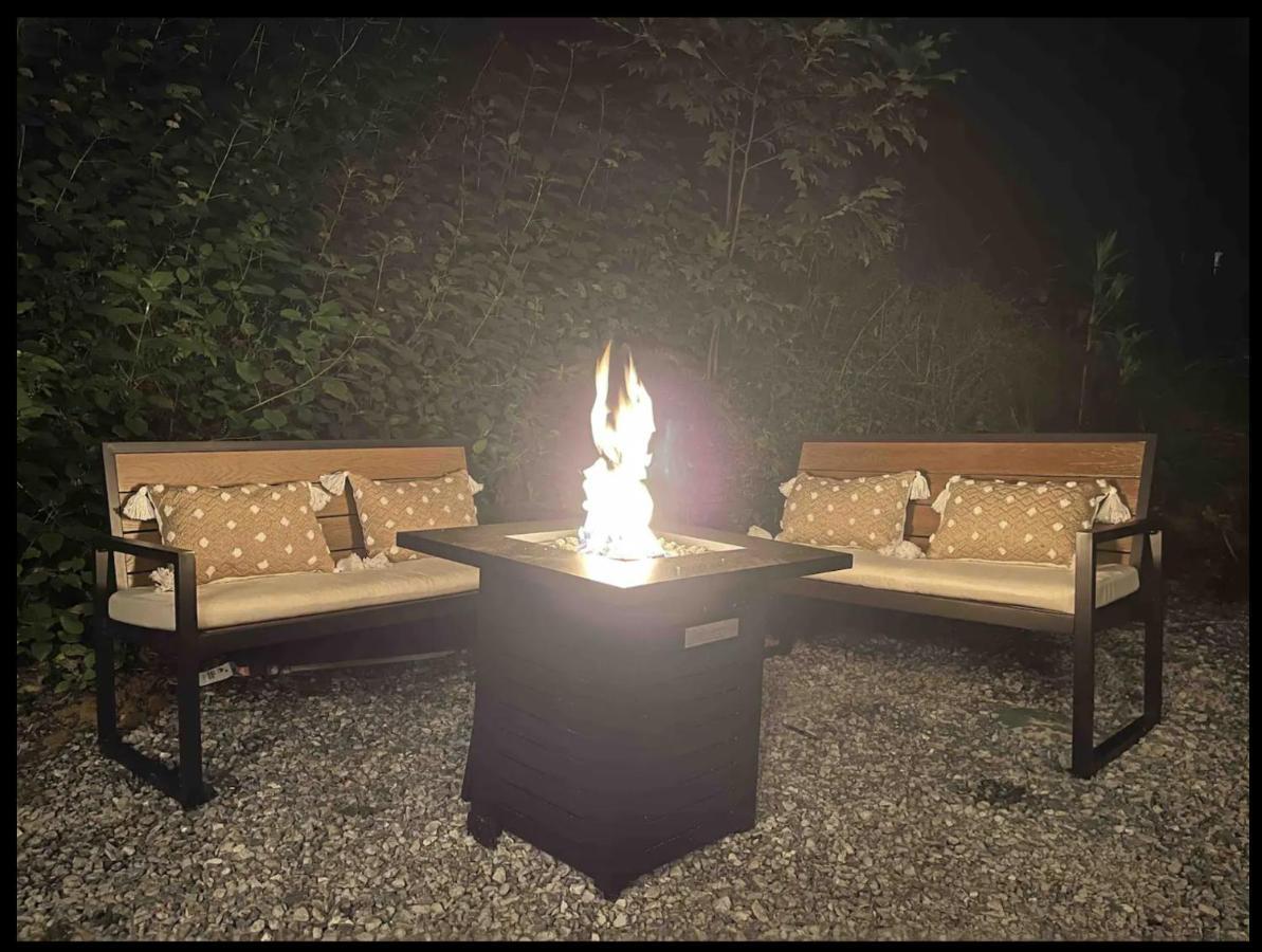 Firefly Season Glamping Hotel Sevierville Buitenkant foto